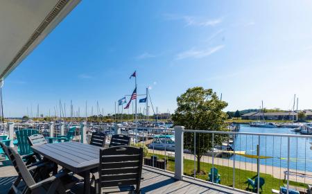 Large Outdoor Deck w/ Incredible Views of the Marina